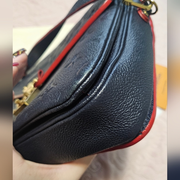 Authentic Louis Vuitton Pochette Metis Empreinte Marine Rouge - Picture 8 of 16